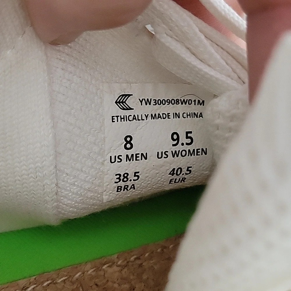 Cariuma Bamboo knit High top off white IBI High Vegan earth sneaker